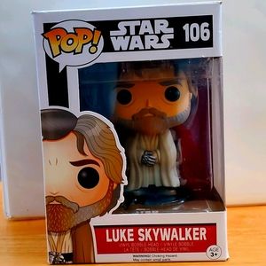 Luke Skywalker Star Wars Funko Pop.
